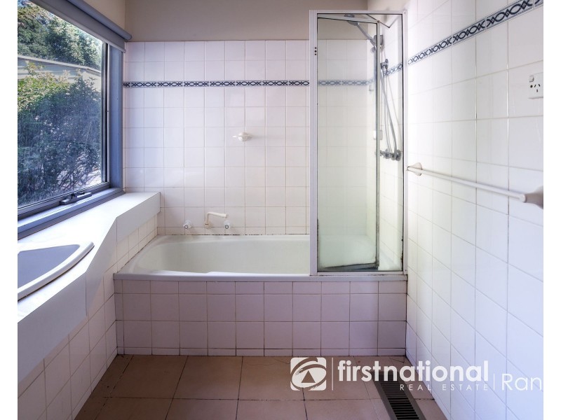 62 Neville Street, Cockatoo VIC 3781