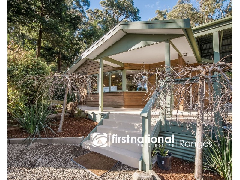 8 Lacy Street, Selby VIC 3159