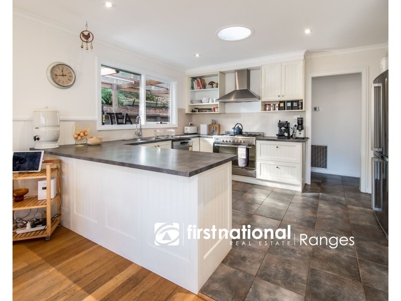 8 Lacy Street, Selby VIC 3159