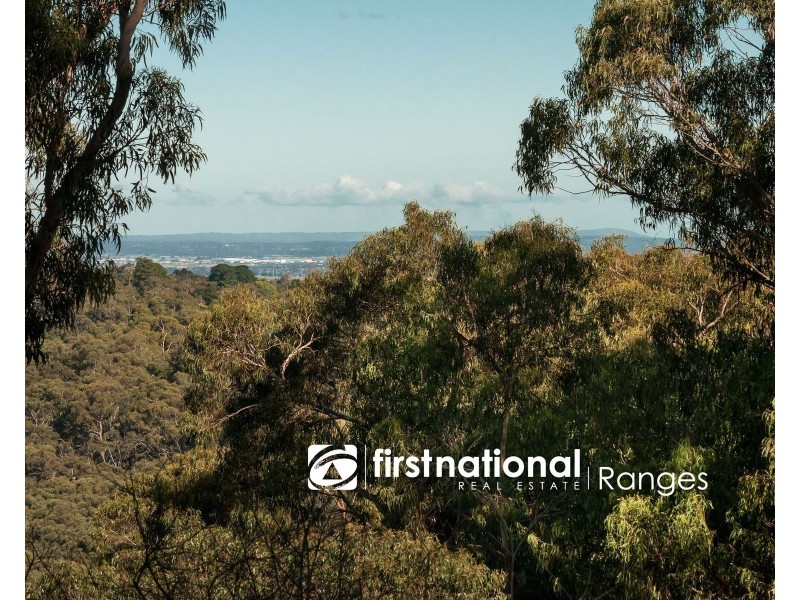 8 Lacy Street, Selby VIC 3159