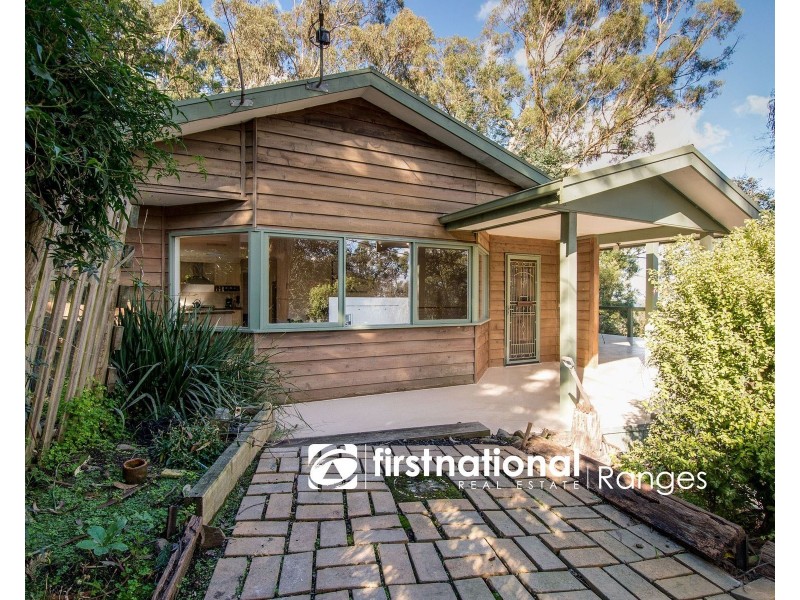 8 Lacy Street, Selby VIC 3159