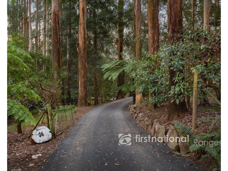 14 Hacketts Road, Olinda VIC 3788