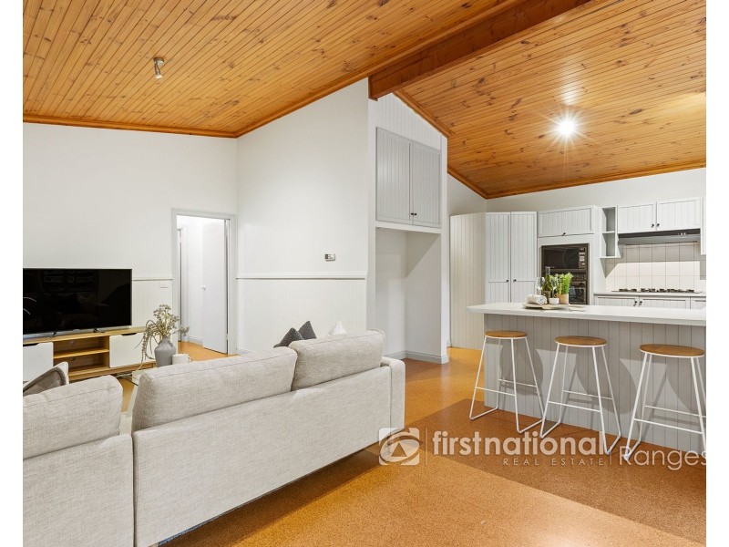 14 Hacketts Road, Olinda VIC 3788