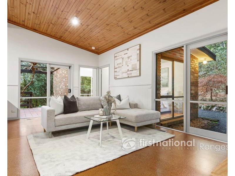 14 Hacketts Road, Olinda VIC 3788