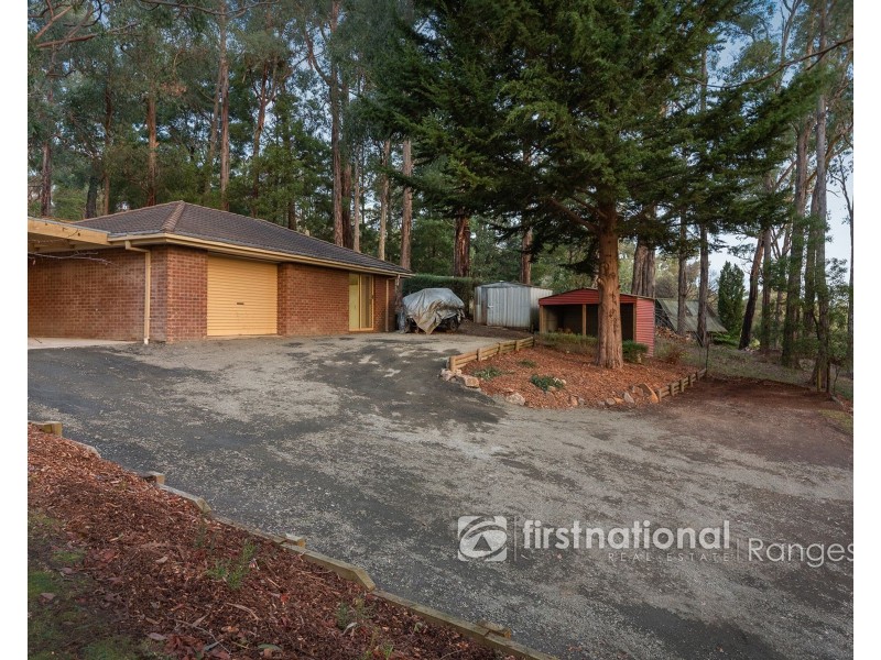 8 Galah Street, Cockatoo VIC 3781