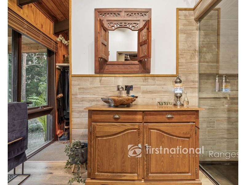 24 Ronald Road, Emerald VIC 3782