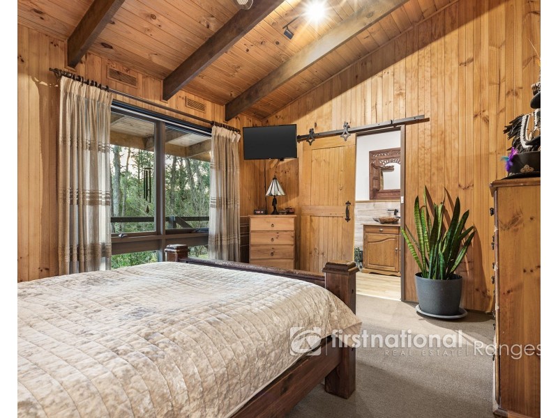 24 Ronald Road, Emerald VIC 3782