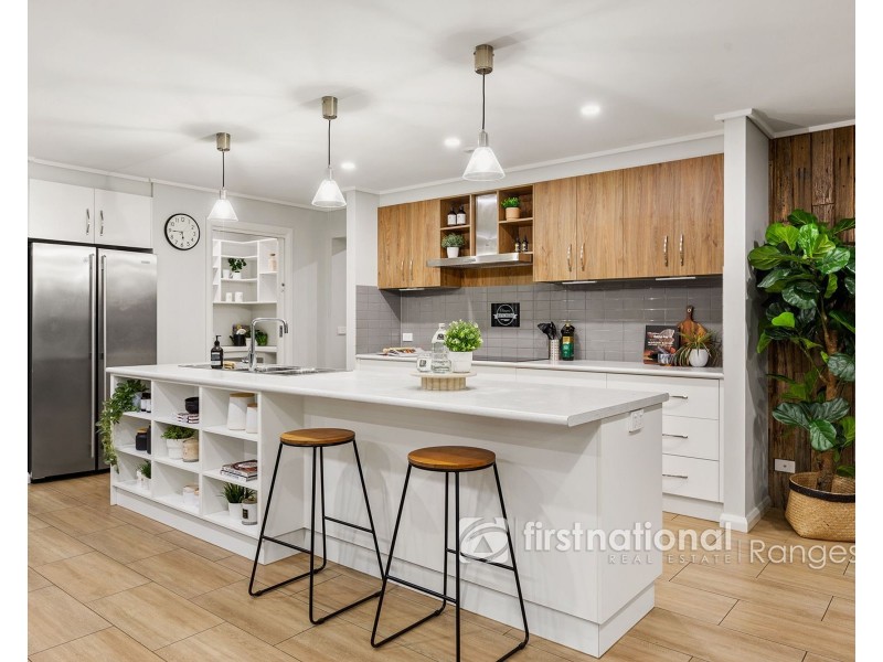 215 Berglund Road, Beaconsfield Upper VIC 3808