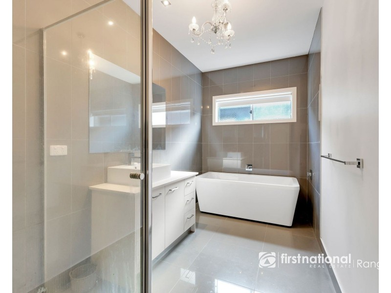 38 STONEGATE DRIVE, Wollert VIC 3750