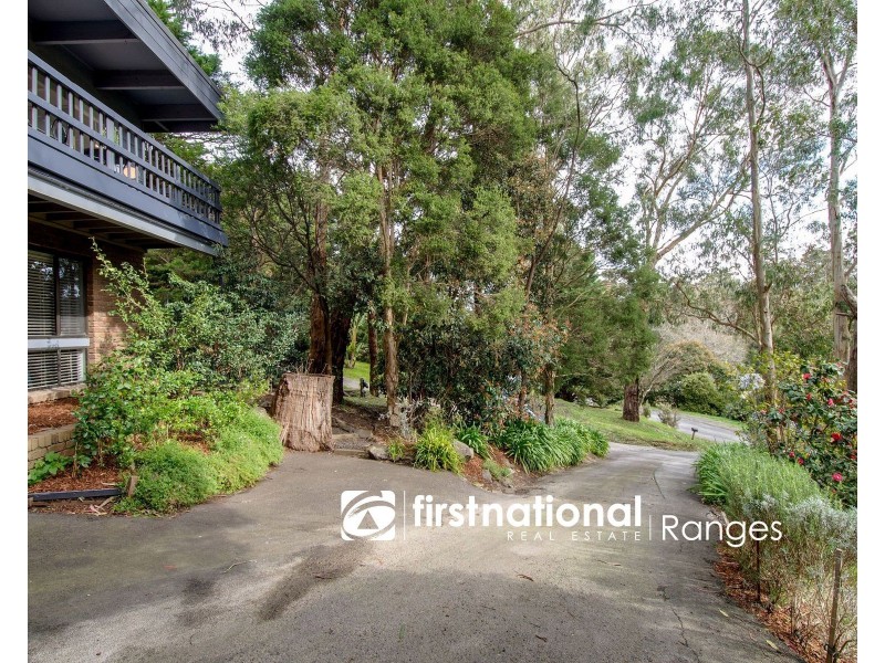 8 James Street, Selby VIC 3159