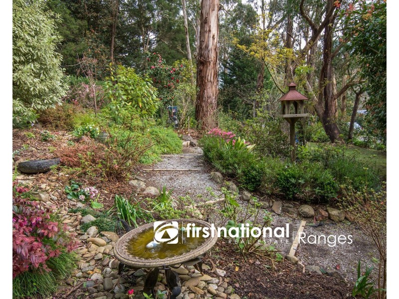 8 James Street, Selby VIC 3159