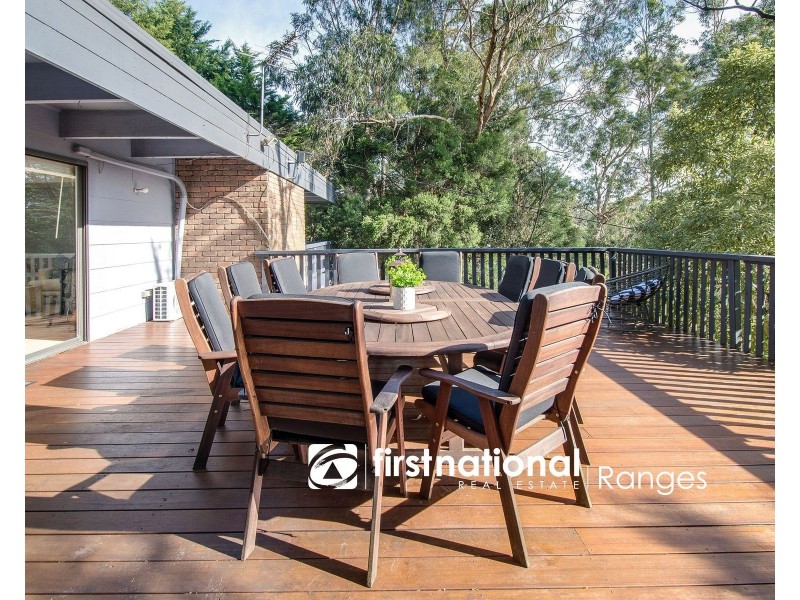 8 James Street, Selby VIC 3159