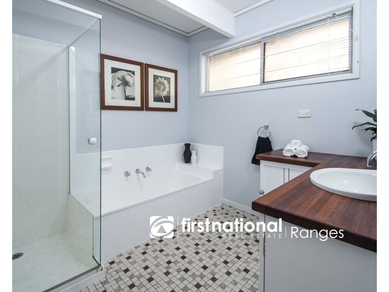 8 James Street, Selby VIC 3159