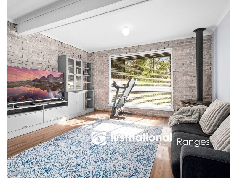 8 James Street, Selby VIC 3159