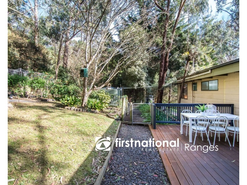 8 James Street, Selby VIC 3159