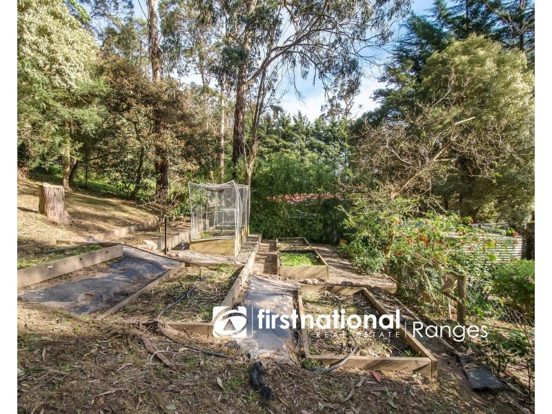 8 James Street, Selby VIC 3159