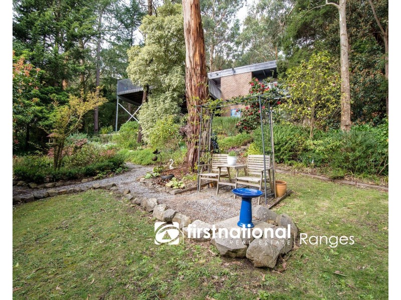 8 James Street, Selby VIC 3159