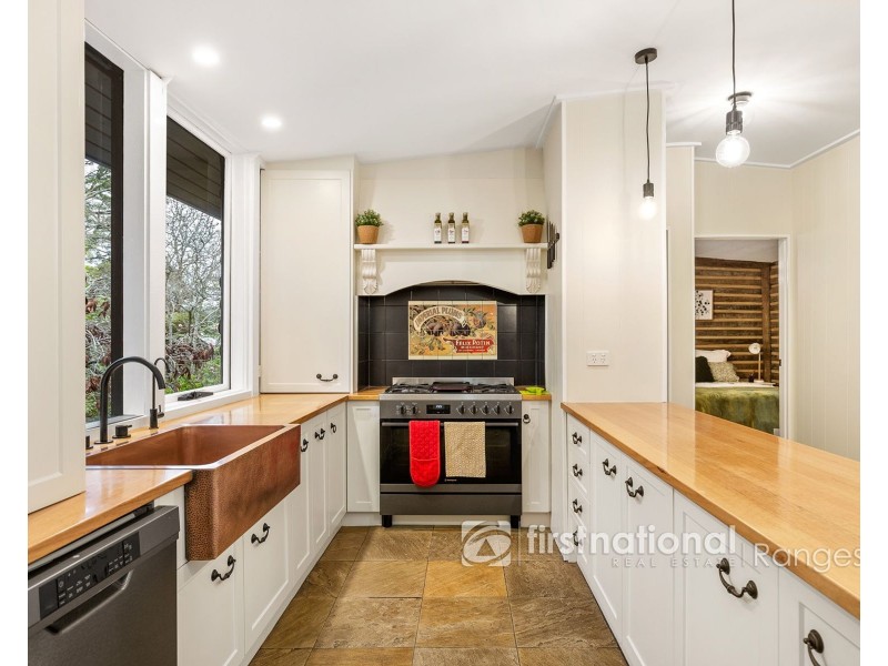 11 Elm Crescent, Emerald VIC 3782