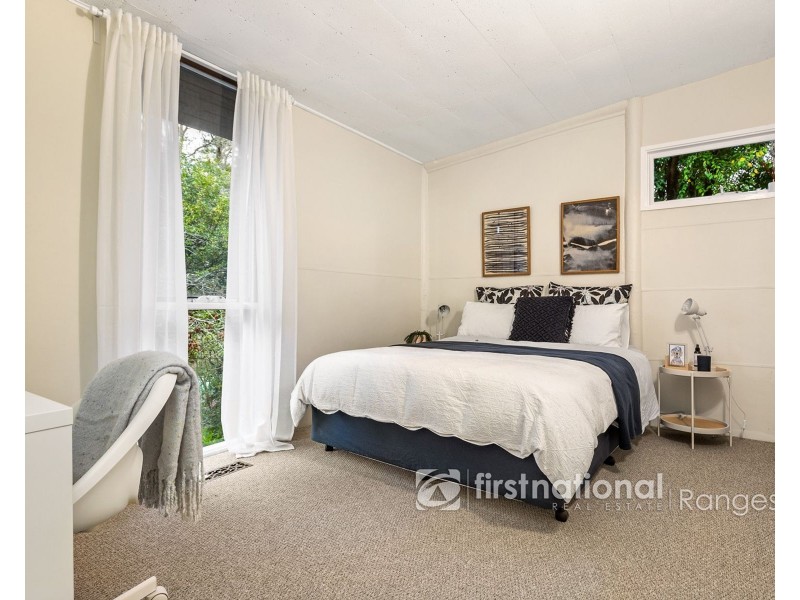 11 Elm Crescent, Emerald VIC 3782