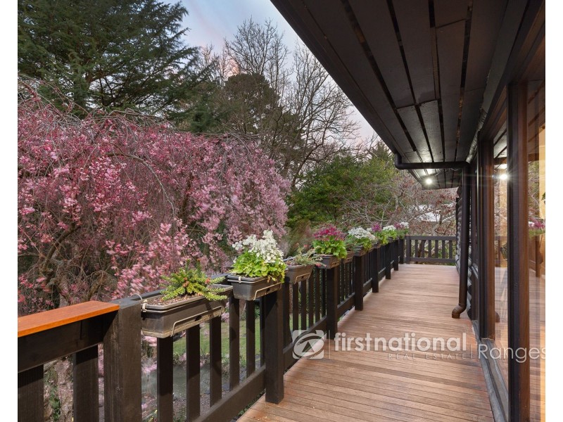 11 Elm Crescent, Emerald VIC 3782