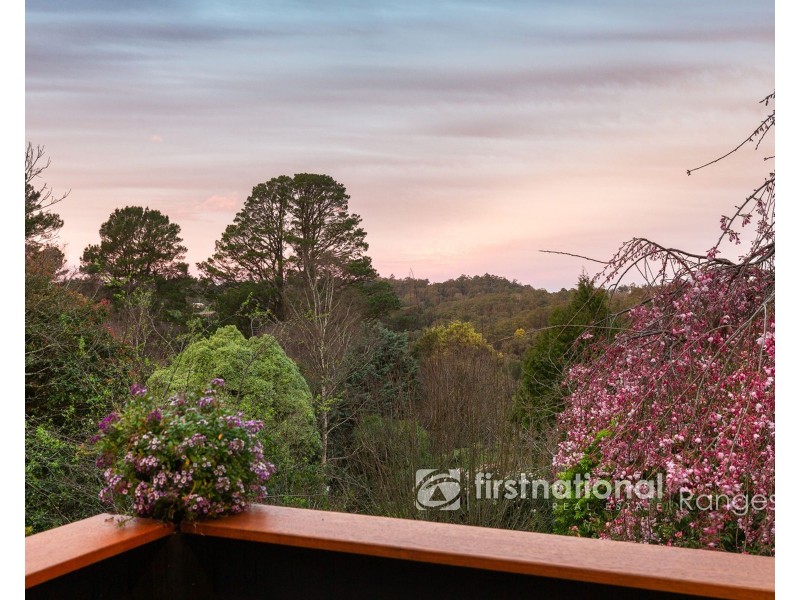 11 Elm Crescent, Emerald VIC 3782