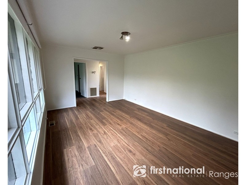 17 Wallace Way, Mooroolbark VIC 3138