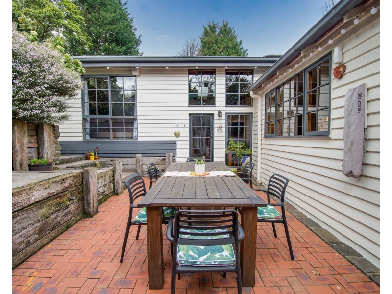 21 Thompson Road, Upwey VIC 3158