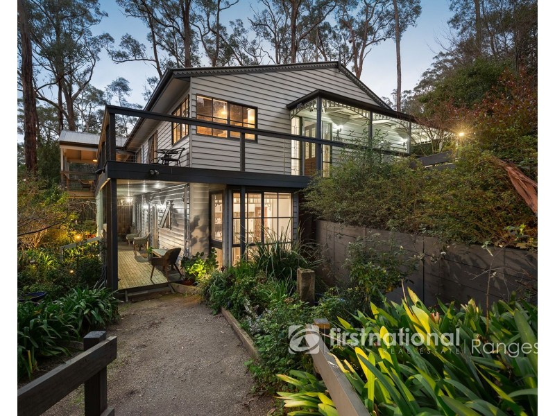 30 Fern Glade Drive, Emerald VIC 3782