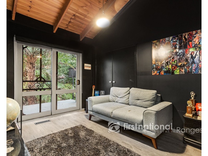 30 Fern Glade Drive, Emerald VIC 3782