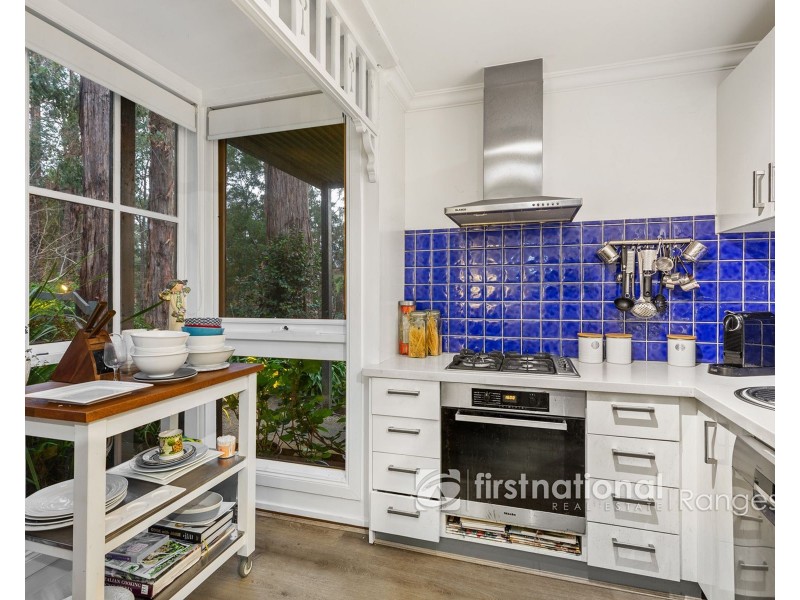 30 Fern Glade Drive, Emerald VIC 3782