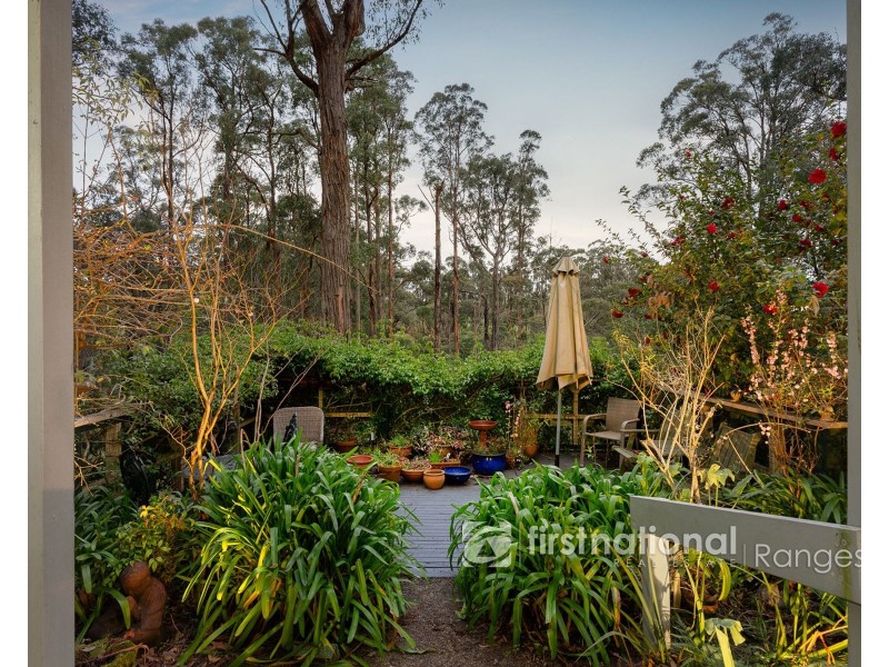 30 Fern Glade Drive, Emerald VIC 3782