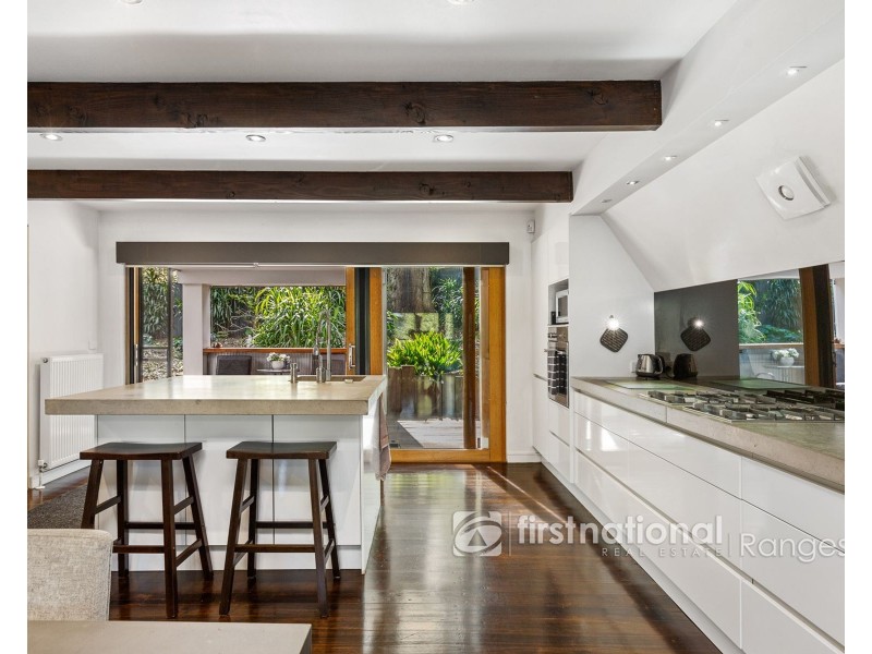 8 Majestic Drive, Emerald VIC 3782