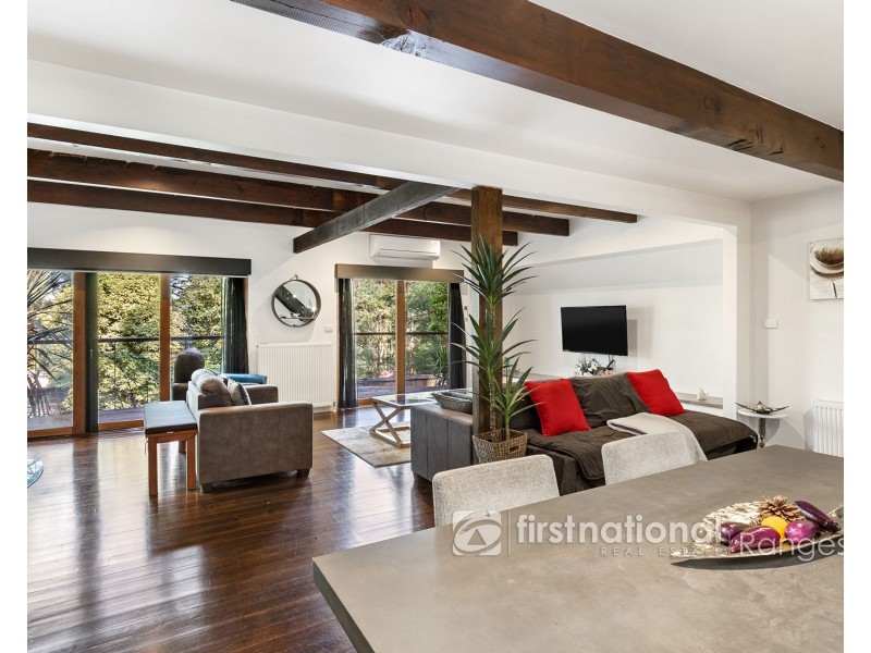 8 Majestic Drive, Emerald VIC 3782