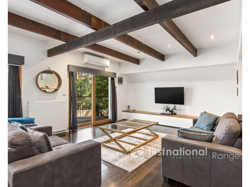 8 Majestic Drive, Emerald VIC 3782