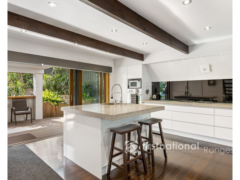 8 Majestic Drive, Emerald VIC 3782