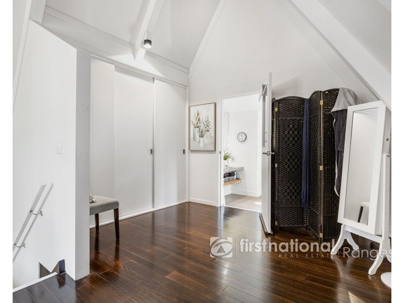 8 Majestic Drive, Emerald VIC 3782