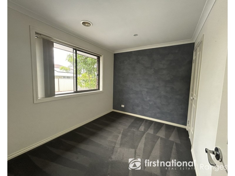 2/3 FOURTH AVENUE, Rowville VIC 3178