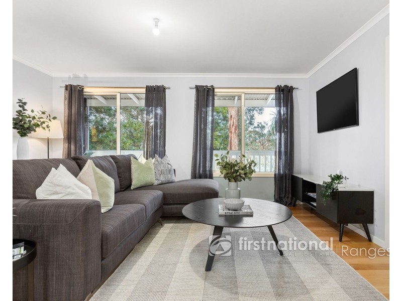16 Haylock Avenue, Cockatoo VIC 3781