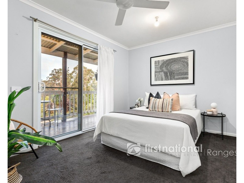 16 Haylock Avenue, Cockatoo VIC 3781