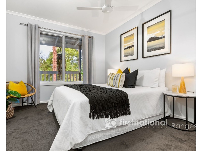 16 Haylock Avenue, Cockatoo VIC 3781