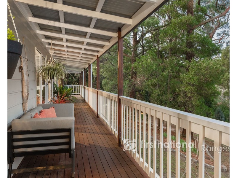 16 Haylock Avenue, Cockatoo VIC 3781