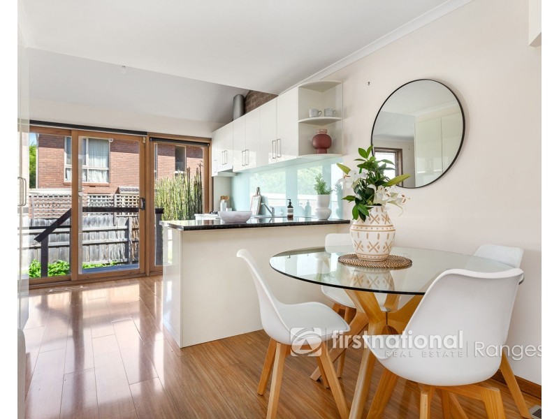 4/3 Station Street, Blackburn VIC 3130
