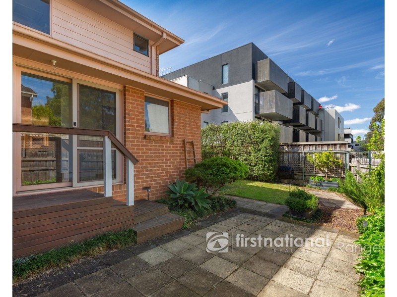 4/3 Station Street, Blackburn VIC 3130
