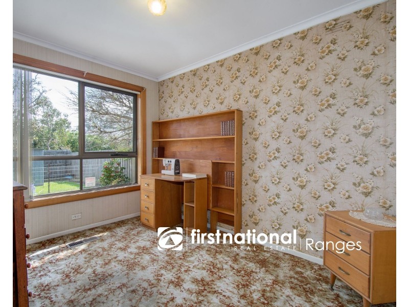 37 KATHRYN ROAD, Knoxfield VIC 3180