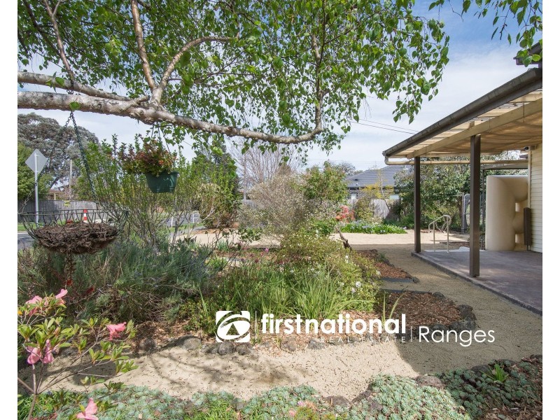 37 KATHRYN ROAD, Knoxfield VIC 3180