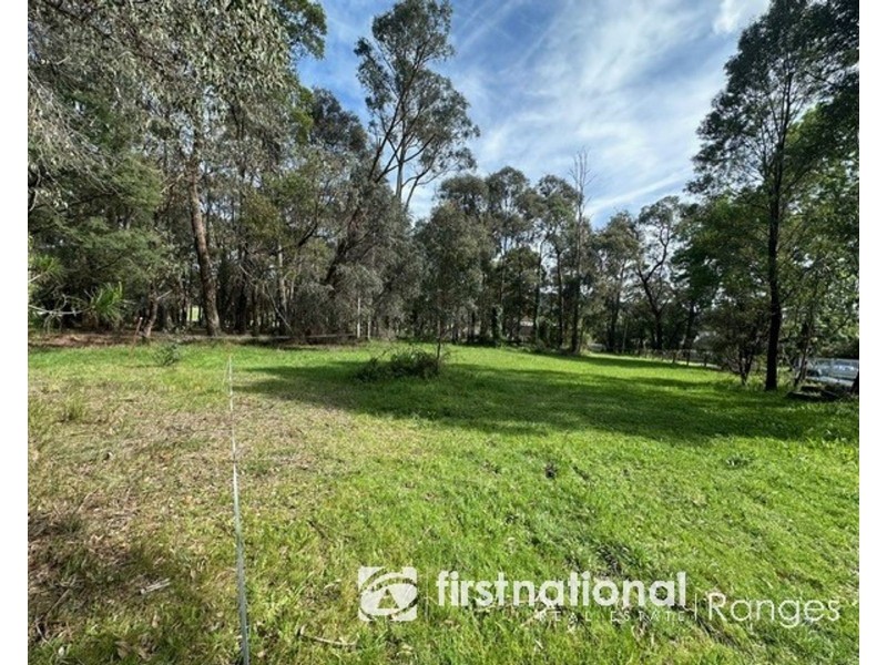 10 Bedford Road, Cockatoo VIC 3781