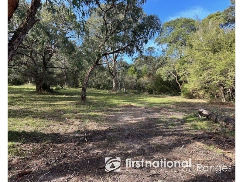 10 Bedford Road, Cockatoo VIC 3781