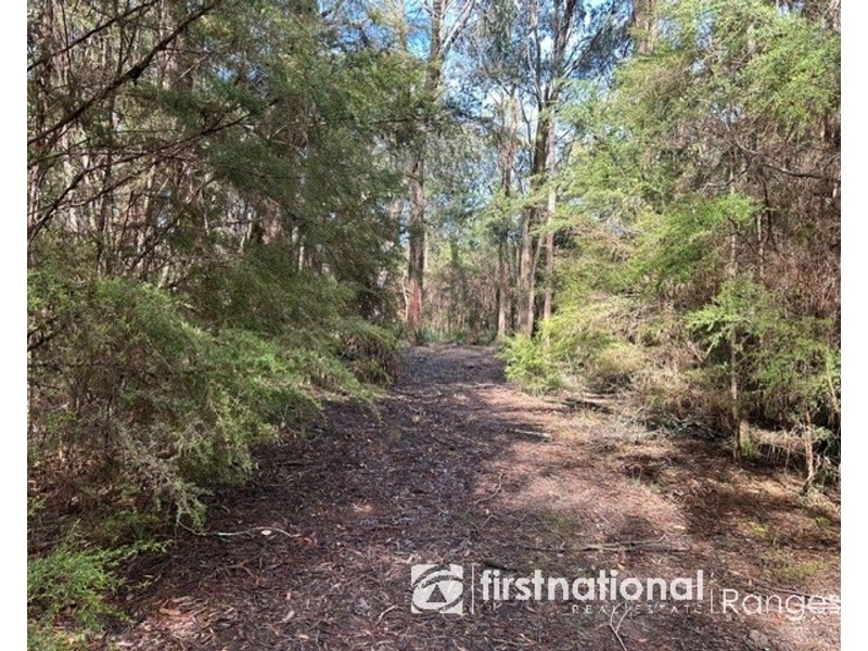 10 Bedford Road, Cockatoo VIC 3781