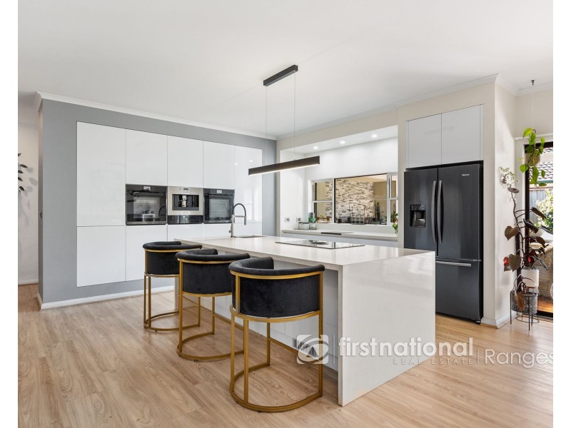 6 WOLFF STREET, Drouin VIC 3818