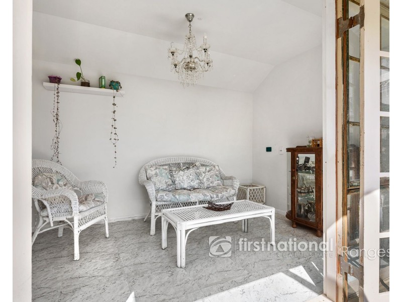 6 WOLFF STREET, Drouin VIC 3818